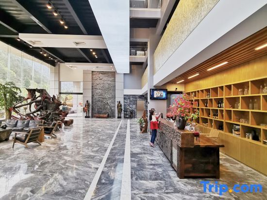 Тайчжоу: Xianju Shiyingjie Camping Parent-child Hotel