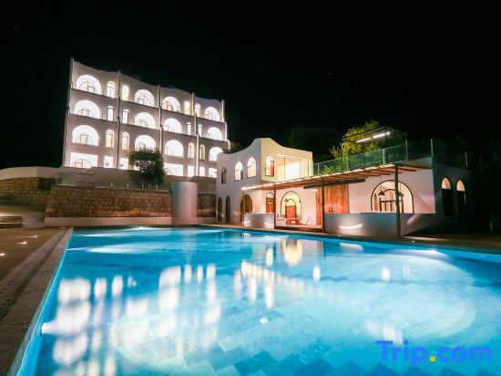 Юйси: Rousseau homestay in Fuxian Lake