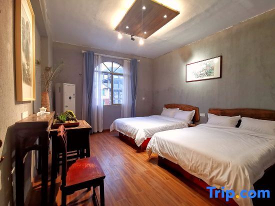 Цзиндэчжэнь: Homestay (China Ceramics City )