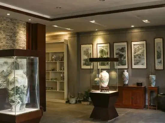 Цзиндэчжэнь: Homestay (China Ceramics City )