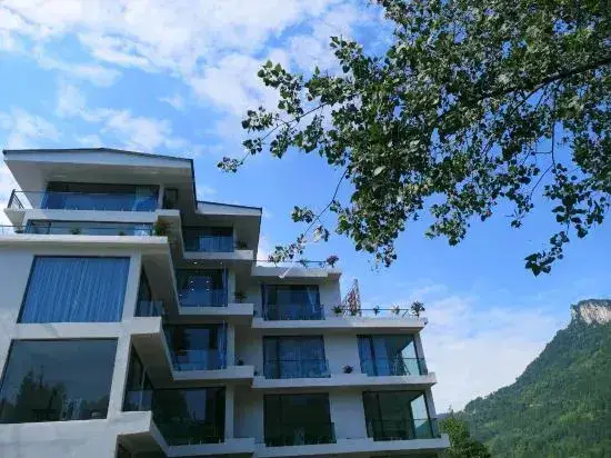 Эньши: Ranqi Art Hostel