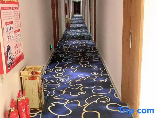 Бенгбу: Platinum Shunyi Express Hotel