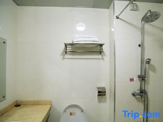 Лючжоу: Deyueting Hotel (Liuzhou No.1 Middle School Shop)