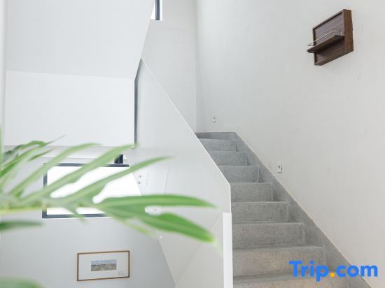Хучжоу: Apricot SENSE. Aesthetic Design of Mogan Mountain Residence