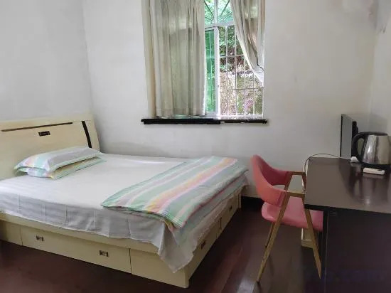 Чунцин: Chongqing Shijia Apartment