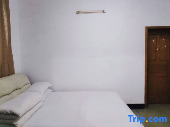 Чунцин: Chongqing Shijia Apartment