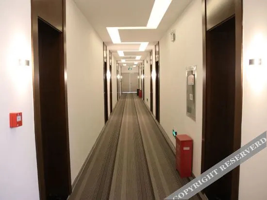 Бенгбу: Huaiyuan Huaifeng Folk Hotel