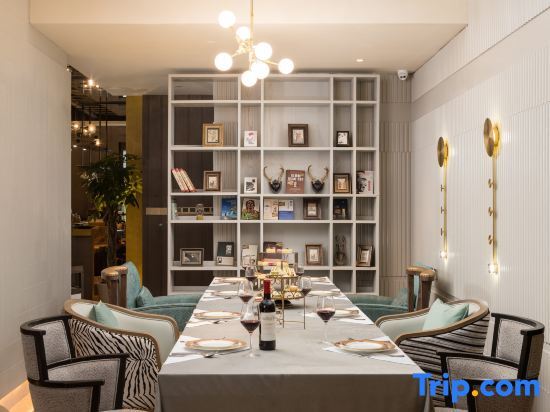 Чэнду: Kuanrong Suites Hotel (taiguli store, Chunxi Road, Chengdu)