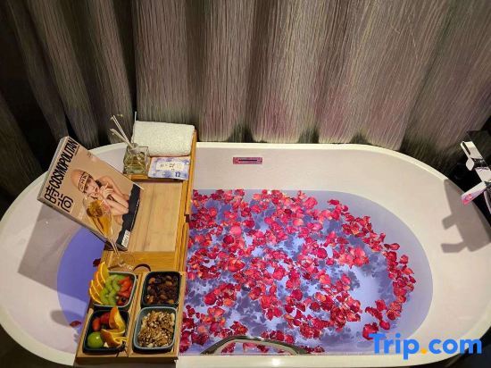 Чэнду: Kuanrong Suites Hotel (taiguli store, Chunxi Road, Chengdu)