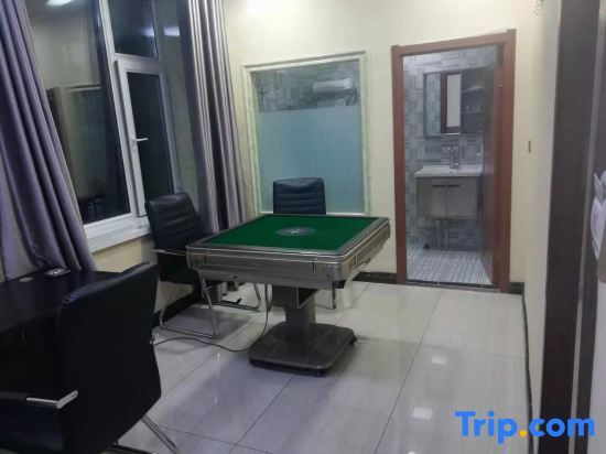 Цзямусы: Xuefu E-sports Hotel (Jiamusi University)