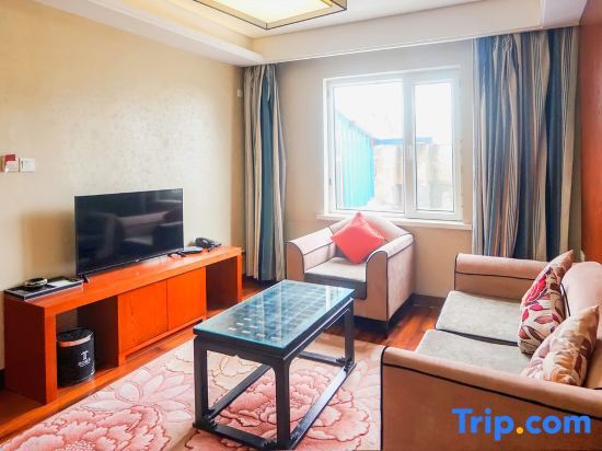 Дацин: Thai 9 Business Hotel Crystal Shop