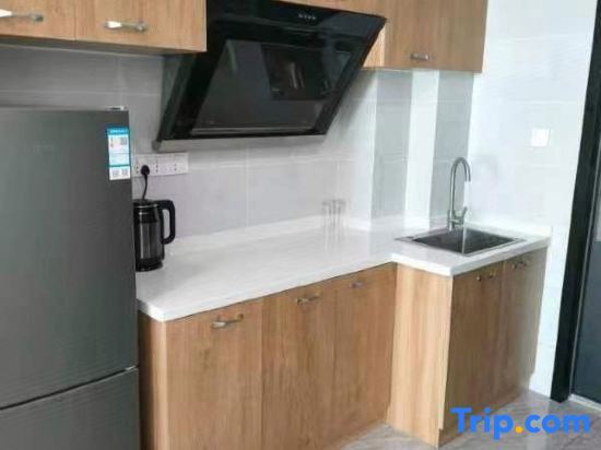 Шанхай: Yuyu Apartment