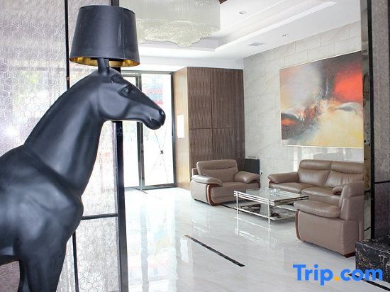Сянфань: Gucheng Haomeijia Fashion Hotel