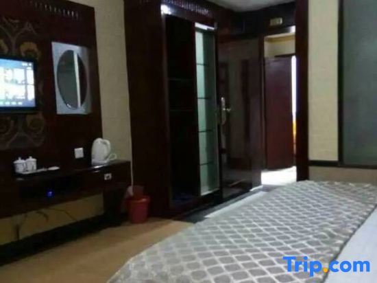 Лоуди: Lengshuijiang Xinliangmao Hotel