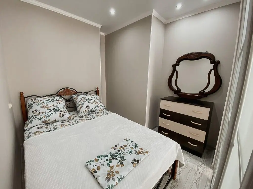 Астрахань: KvartHotel (КвартОтель) на Трофимова
