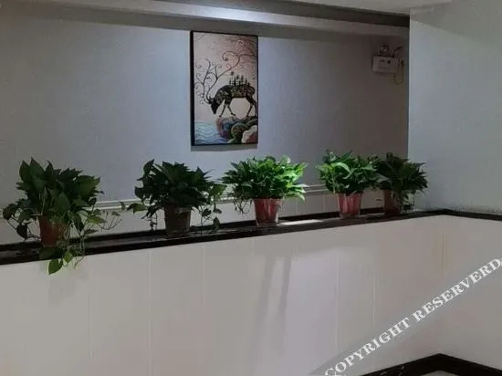 Лоуди: Shijia Chain Hotel (Xinhua No.1 Branch)