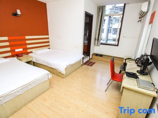 Tongling: Haoyijia Express Hotel (Tongling People's Hospital)