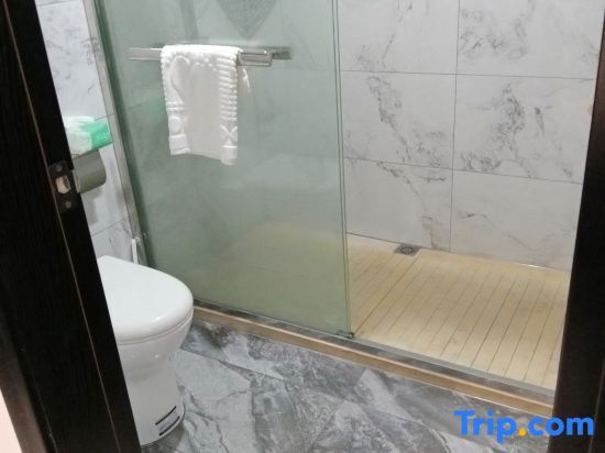 Гуанчжоу: Guangzhou Gauss apartment