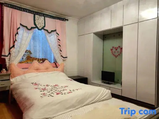 Гэцзю: Gejiu Honghe River Bianzhihua Apartment
