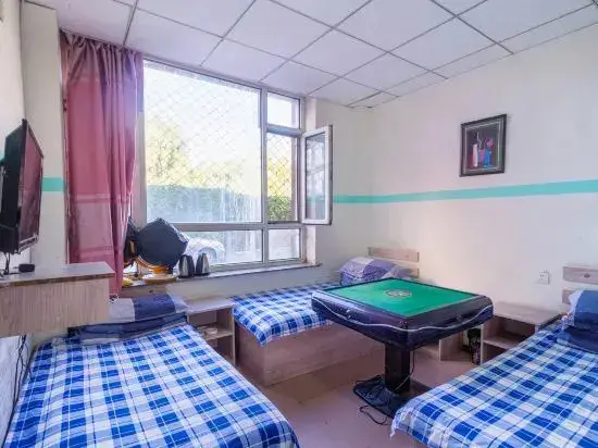 Цзилинь: Qianbaidu Hotel (Zhishi No.1 Middle School)