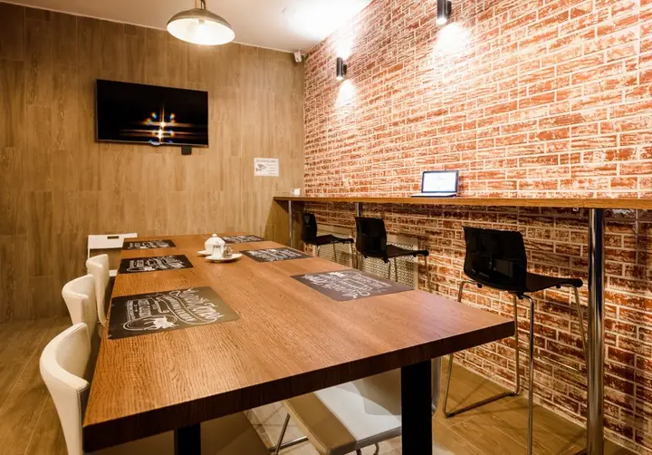 Астрахань: Hostel Five Stars