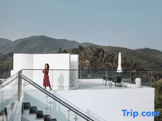 Хучжоу: Peace of Mind · hot spring Boutique Hostel