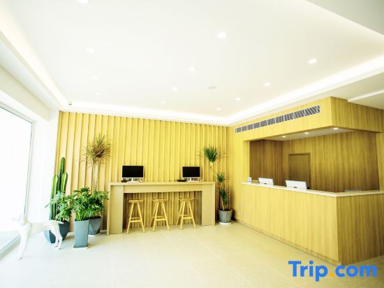 Ляоян: Yuerong Hotel (Liaoyang Liaohua Tesco)