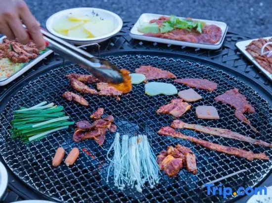 Чэнду: Qinglu · Private Soup Hot Spring Homestay (Qingcheng Houshan Scenic Area Store)