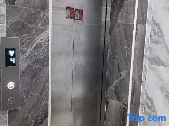 Хайкоу: Haikou Platinum Hotel (International Convention and Exhibition Center)