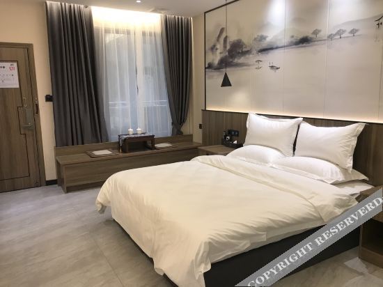 Чжэнчжоу: Xinzheng Mo Ran  Hotel