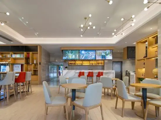 Гуанчжоу: Kyriad Marvelous Hotel (Guangzhou Nansha Dagang)