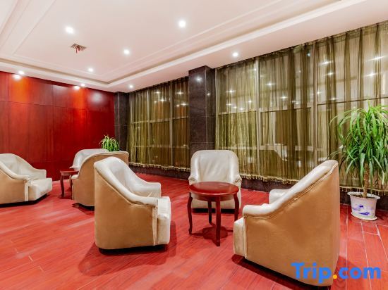Синьюй: Xinyu Donghu Four Seasons Hotel