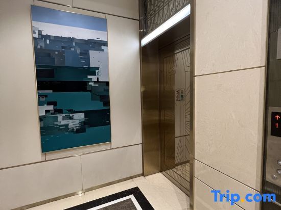 Шанхай: Hongqiao Aegean LOFT Apartment