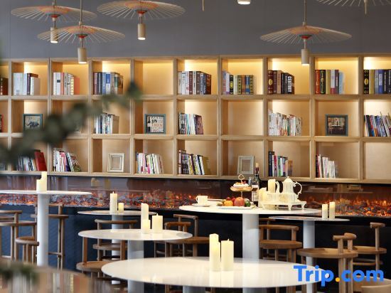 Куньмин: Z Hotel (Kunming Dianchi Shenghuo Meixue)