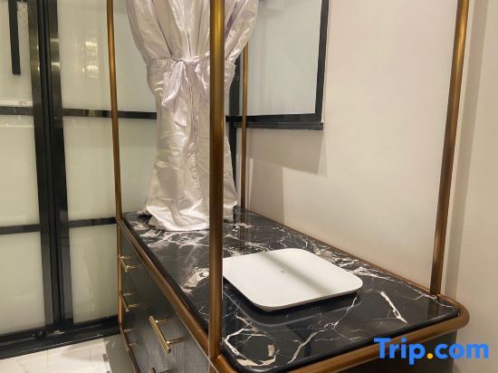 Куньмин: Z Hotel (Kunming Dianchi Shenghuo Meixue)