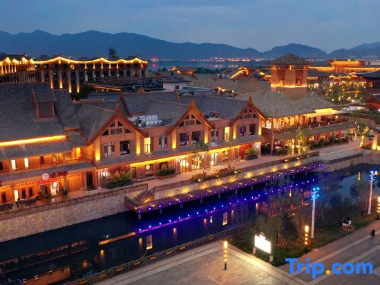 Куньмин: Z Hotel (Kunming Dianchi Shenghuo Meixue)