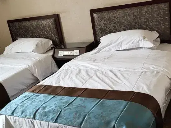 Цемо: And the end of the Shang Business Hotel