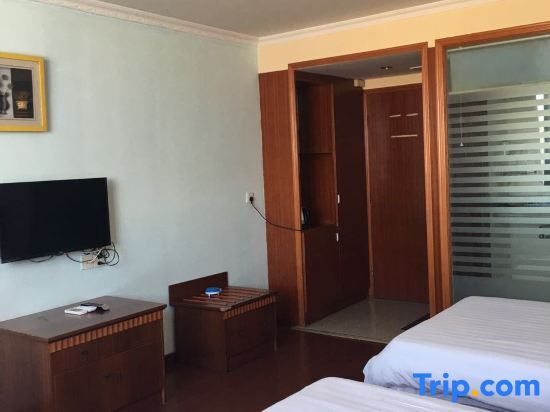 Нинбо: Ningbo Yuelai Business Hotel