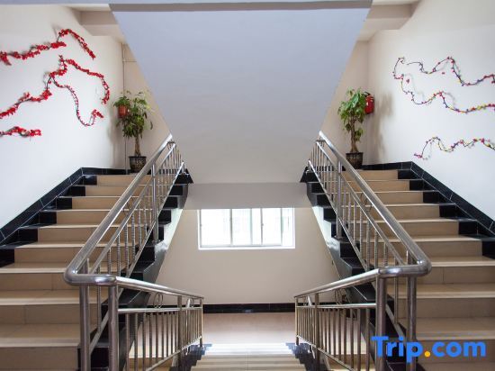 Мяньян: Mianyang Xinyue Hotel (Southwest University of Science and Technology)