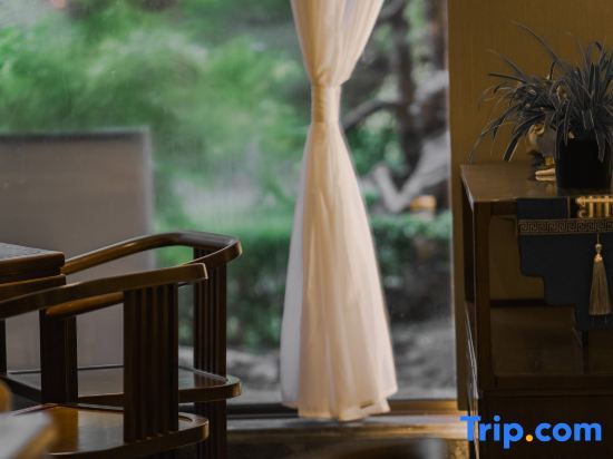 Сянси: Phoenix Xueqingji Humanity Banshan Homestay (Phoenix Ancient City Branch)