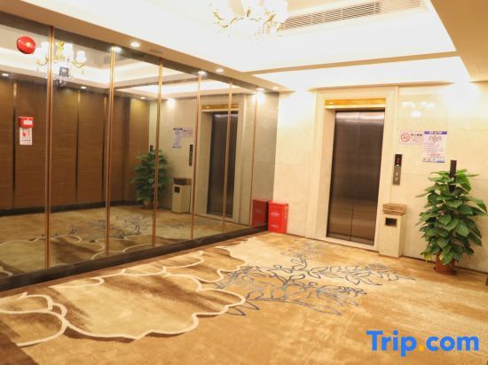 Шэньчжэнь: Shenzhen huaqiaoli Hotel