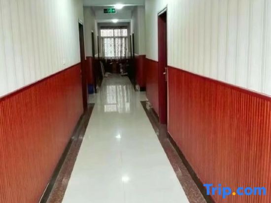 Лючжоу: Liuzhou Junxiang Inn (Kanghua Branch)