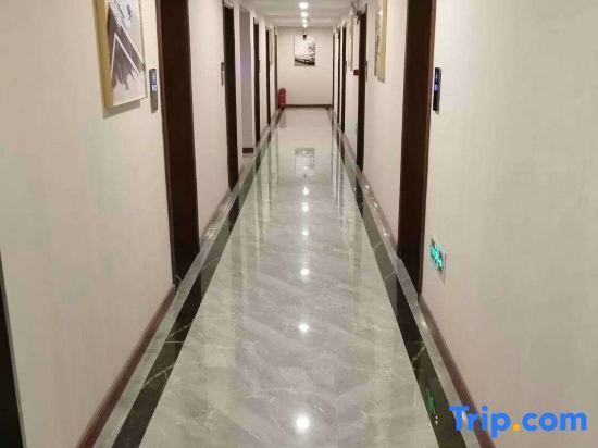 Наньчан: Jingyue Select Hotel (Anyi Nanchang Vocational University Branch)