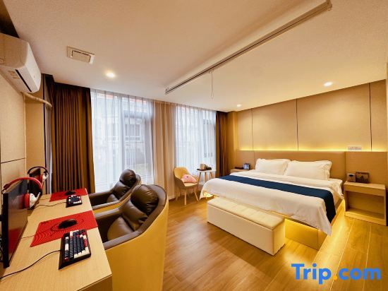 Мяньчжу: Mianzhu Jifeng Hotel