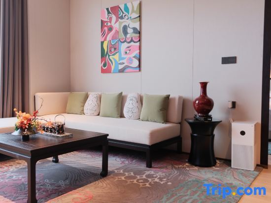 Хуанган: Grand Skylight Hotel Huangmei