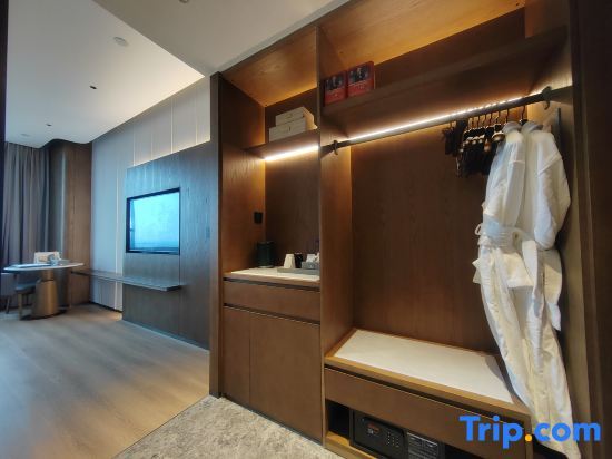 Хуанган: Grand Skylight Hotel Huangmei