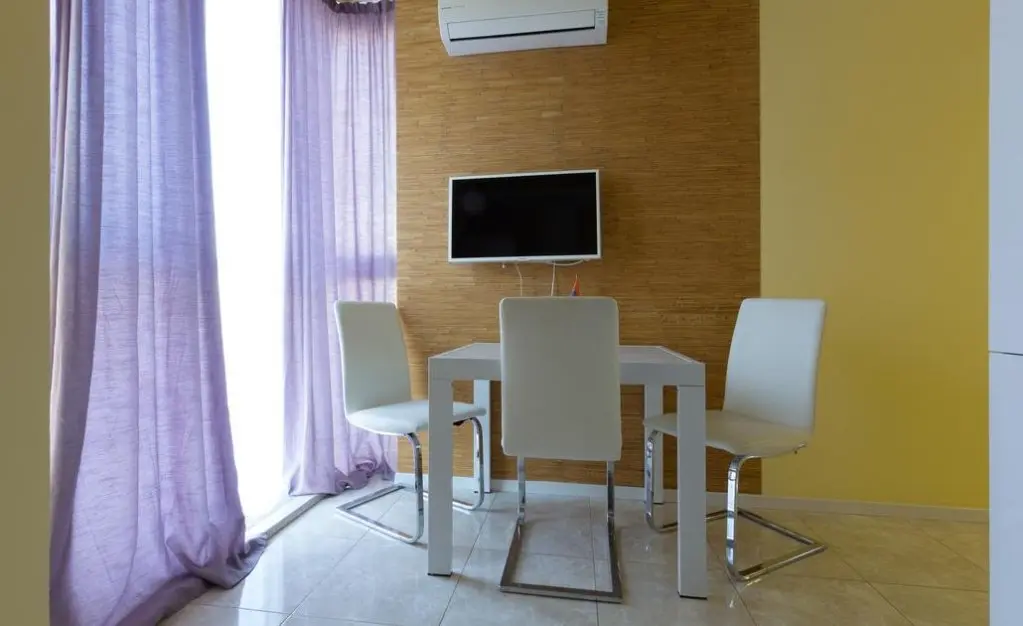 Астрахань: KvartHotel (КвартОтель) на Куликова 79/3