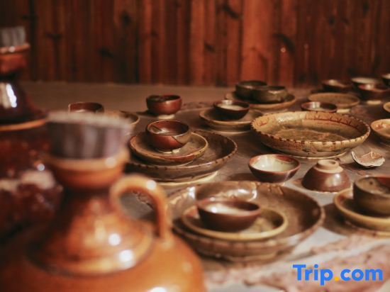 Цзяньшуй: You Tao Qi • Purple Pottery Master • Artist • Sculptor Serene Homestay Courtyard Artistic Stay
