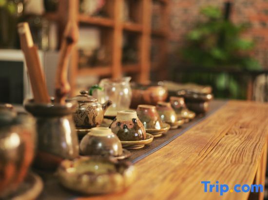 Цзяньшуй: You Tao Qi • Purple Pottery Master • Artist • Sculptor Serene Homestay Courtyard Artistic Stay