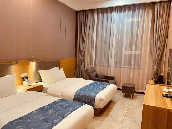 Люян: Luliang Tianjiahui Business Travel Hotel